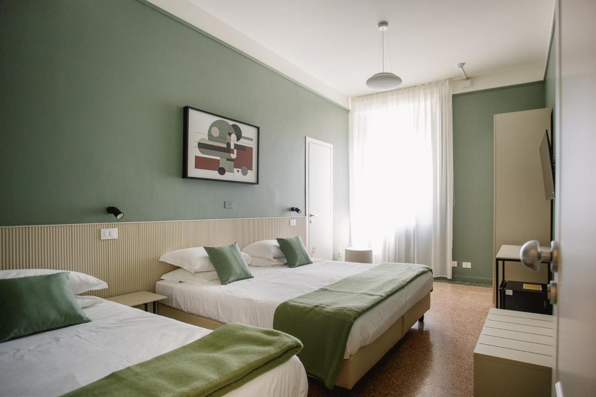 Superior Triple Room,1594675348:JPEG